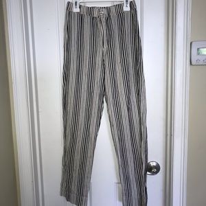 BRANDY MELVILLE PANTS (B&W striped Tilden)